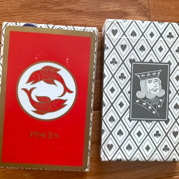 Vintage Pisces 2 Decks Playing Cards Red and Blue Bridge Size - Picture 5 of 9